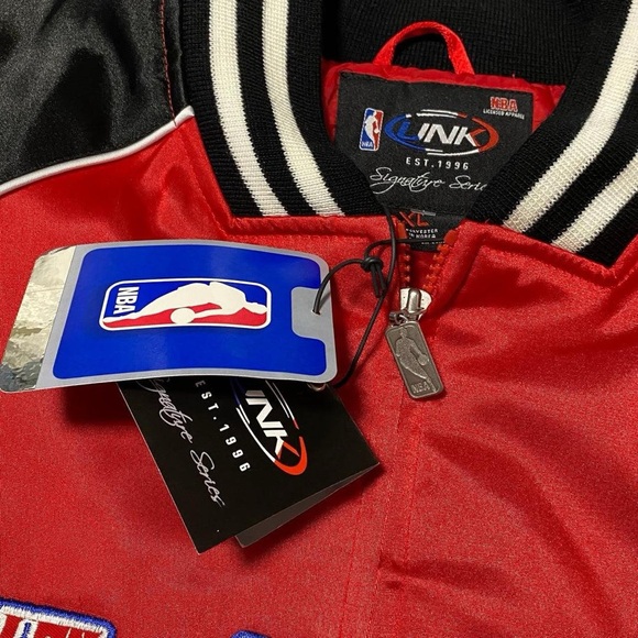 VINTAGE ALLEN IVERSON X PHILADELPHIA 76ERS NBA VARSITY JACKET - (XL) - Picture 3 of 4